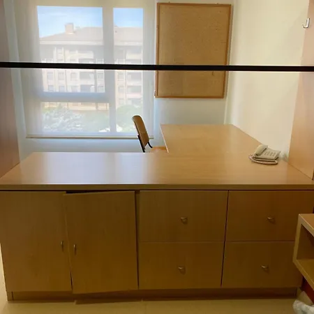Residencia Universitaria Miresi Sagrado Corazon Hotel *
