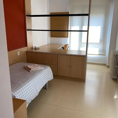 Residencia Universitaria Miresi Sagrado Corazon * Burgo