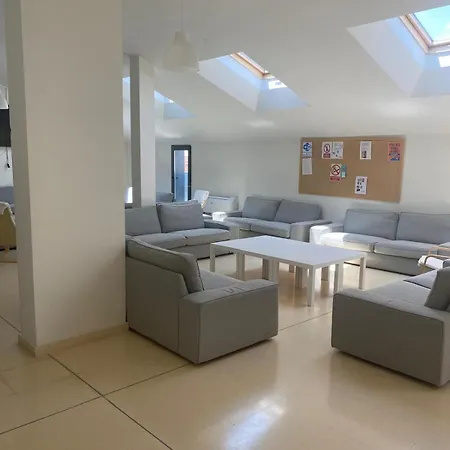 Residencia Universitaria Miresi Sagrado Corazon *