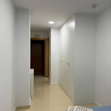 Hotel Residencia Universitaria Miresi Sagrado Corazon Burgo