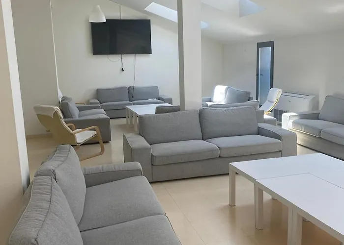 Hotel Residencia Universitaria Miresi Sagrado Corazon