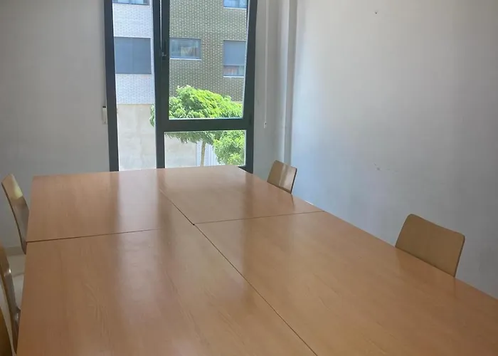 Hotel Residencia Universitaria Miresi Sagrado Corazon Burgo