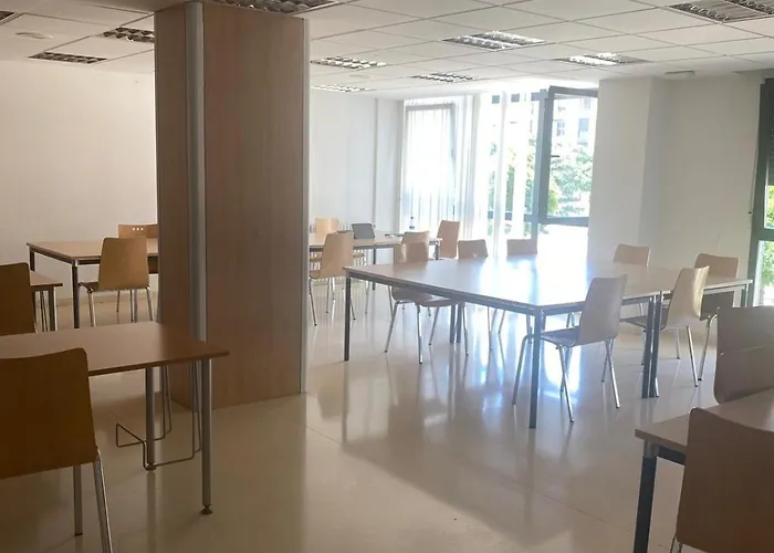 Residencia Universitaria Miresi Sagrado Corazon Hotel Burgo