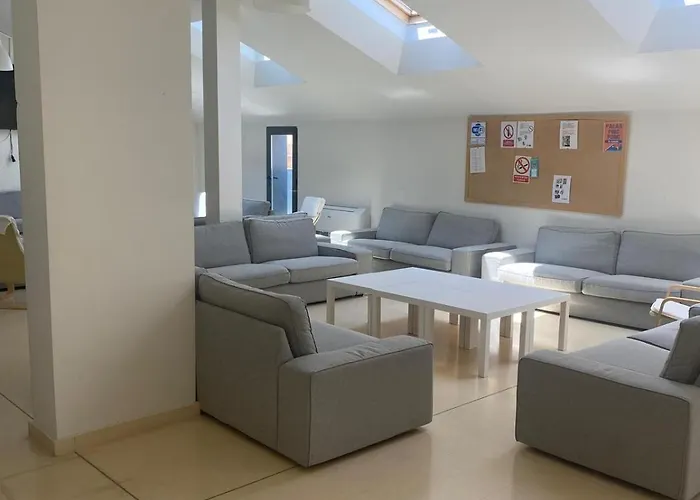 Residencia Universitaria Miresi Sagrado Corazon *